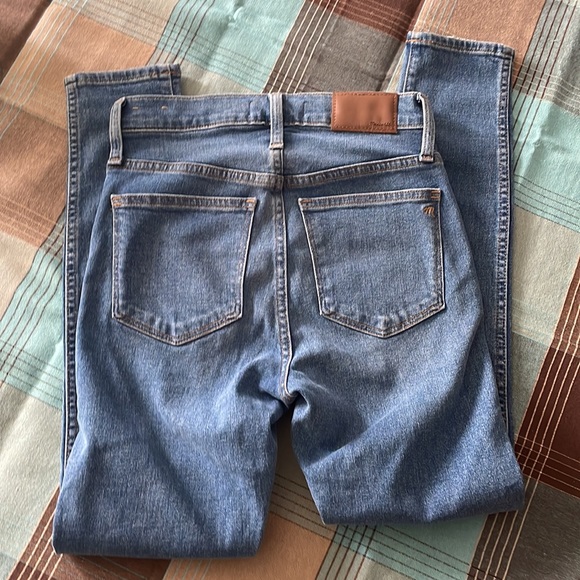 Madewell Jeans 10” High Rise Skinny Jeans - Picture 5 of 8